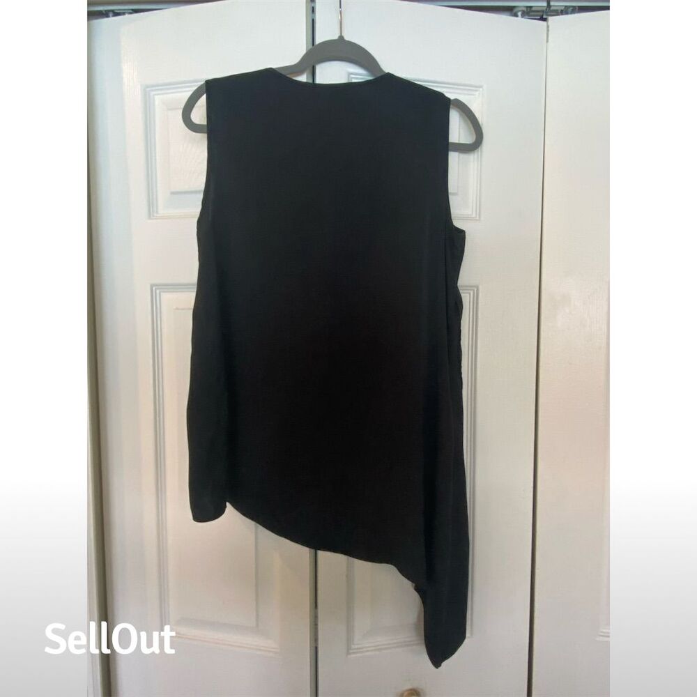 BCBGMaxAzria Women's Sleeveless V-Neck Black Blouse Asymmetrical Hem S - Picture 4 of 4